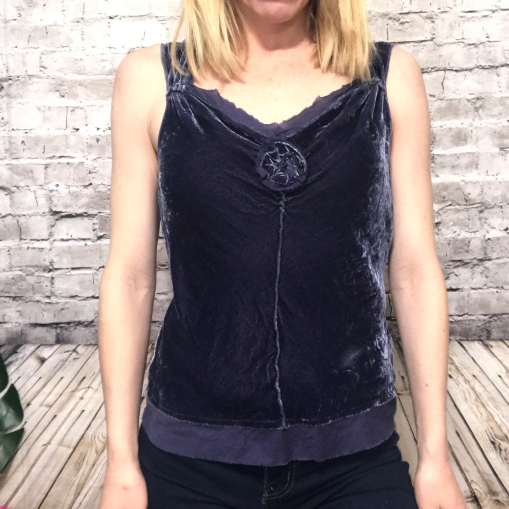 ‼️Aquarius SILK Rosette Top w chiffon ruffle trim